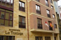 HOSPEDAJE LA TORTUGA **