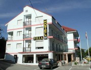 HOTEL VILLA *